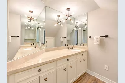 407 Barkers Landing Court, Houston, TX 77079 - Photo 22