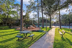 407 Barkers Landing Ct, Houston, TX 77079 - Photo 40