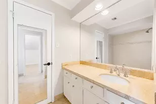 407 Barkers Landing Ct, Houston, TX 77079 - Photo 24