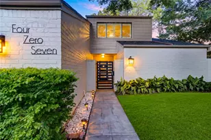 407 Barkers Landing Ct, Houston, TX 77079 - Photo 2