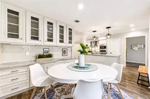 407 Barkers Landing Ct, Houston, TX 77079 - Photo 16
