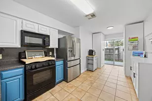 3807 Flintrock Ln, Sugar Land, TX 77479 - Photo 12