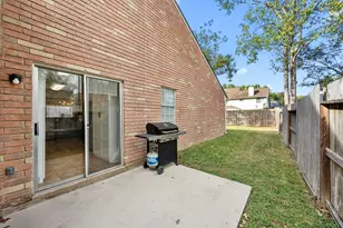 3807 Flintrock Ln, Sugar Land, TX 77479 - Photo 24