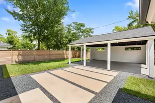 1910 Lynnview Dr, Houston, TX 77055 - Photo 28