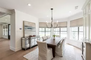 25 Woodsborough Cir, Spring Valley Village, TX 77055 - Photo 8