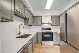 11002 Hammerly Blvd, Houston, TX 77043 - Photo 8
