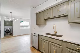 11002 Hammerly Blvd, Houston, TX 77043 - Photo 6