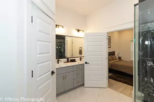 4834 Higgins St, Houston, TX 77033 - Photo 12