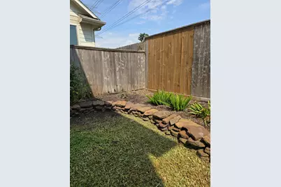 3716 N Becca Lane, Houston, TX 77092 - Photo 24