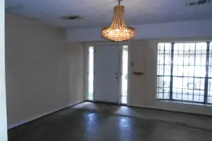 8535 Wiggins St, Houston, TX 77029 - Photo 12