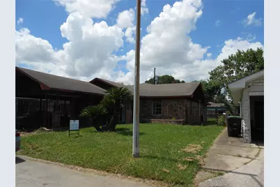 8535 Wiggins Street, Houston, TX 77029 - Photo 1