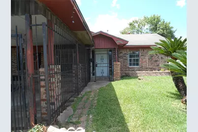 8535 Wiggins Street, Houston, TX 77029 - Photo 2