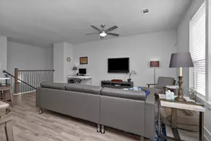454 S Centro Cir, Shenandoah, TX 77385 - Photo 14