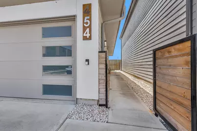 454 S Centro Circle, Shenandoah, TX 77385 - Photo 2