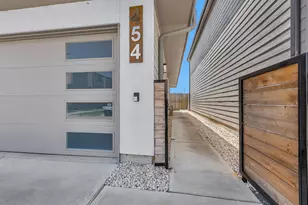 454 S Centro Cir, Shenandoah, TX 77385 - Photo 2