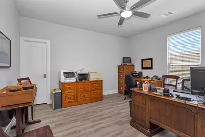 454 S Centro Circle, Shenandoah, TX 77385 - Photo 8