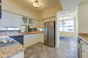14 Greenway Plz, Houston, TX 77046 - Photo 2
