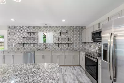 15151 Robin Trail, Conroe, TX 77302 - Photo 10