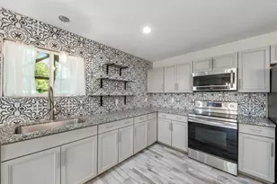 15151 Robin Trail, Conroe, TX 77302 - Photo 12