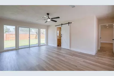 5502 Hewitt Drive, Houston, TX 77092 - Photo 22