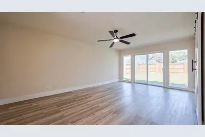 5502 Hewitt Drive, Houston, TX 77092 - Photo 16