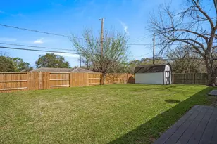 5502 Hewitt Dr, Houston, TX 77092 - Photo 28