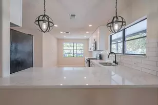 5502 Hewitt Dr, Houston, TX 77092 - Photo 8