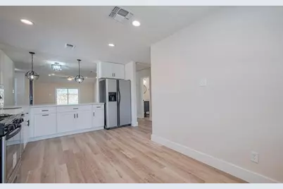 5502 Hewitt Drive, Houston, TX 77092 - Photo 6