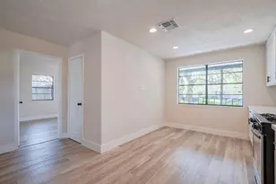 5502 Hewitt Dr, Houston, TX 77092 - Photo 20