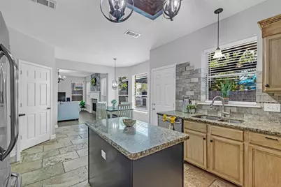 1927 Pinewood Court Drive, Baytown, TX 77521 - Photo 14