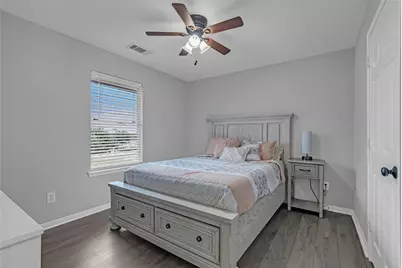 1927 Pinewood Court Drive, Baytown, TX 77521 - Photo 20