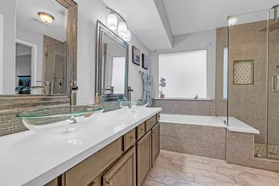 1927 Pinewood Court Drive, Baytown, TX 77521 - Photo 16