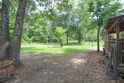 164 Tom, Livingston, TX 77351 - Photo 12