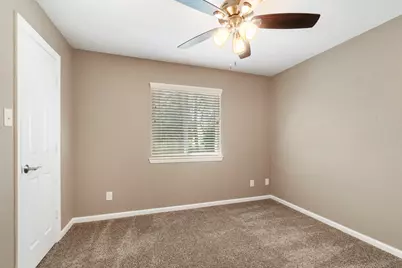 19 Shimmer Pond Place, The Woodlands, TX 77385 - Photo 30
