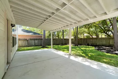 19 Shimmer Pond Place, The Woodlands, TX 77385 - Photo 32