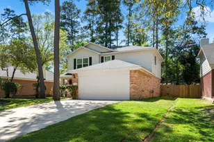 19 Shimmer Pond Pl, The Woodlands, TX 77385 - Photo 2