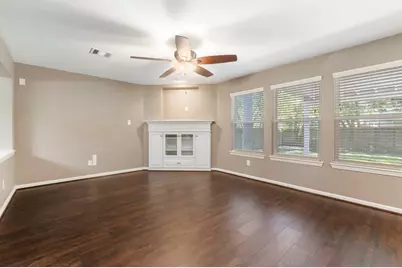19 Shimmer Pond Place, The Woodlands, TX 77385 - Photo 10
