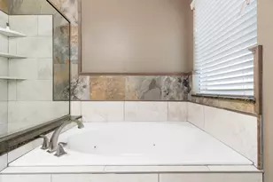 19 Shimmer Pond Pl, The Woodlands, TX 77385 - Photo 26