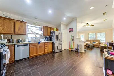 9642 Sugarblossom Lane, Sugar Land, TX 77498 - Photo 8