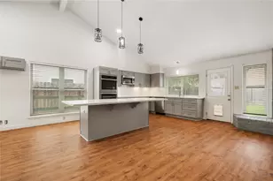 15619 Boulder Oaks Dr, Houston, TX 77084 - Photo 10