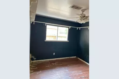 718 Hollyvale Drive, Houston, TX 77060 - Photo 12