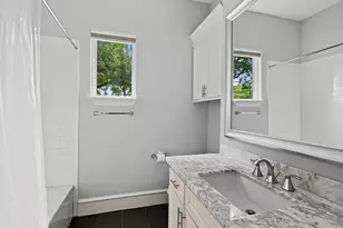 818 W 43rd St, Houston, TX 77018 - Photo 26