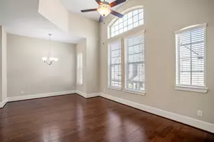 11005 Acorn Falls Dr, Houston, TX 77043 - Photo 6