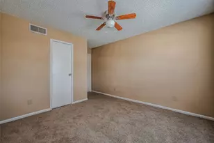 11201 Lynbrook Dr, Houston, TX 77042 - Photo 20