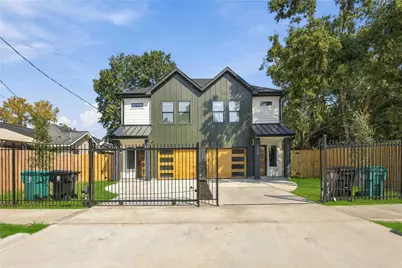 1030 Reverend Bj Lewis Dr Street #A, Houston, TX 77088 - Photo 2