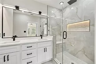 1030 Reverend Bj Lewis Dr St, Houston, TX 77088 - Photo 14