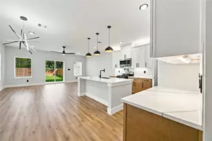 1030 Reverend Bj Lewis Dr St, Houston, TX 77088 - Photo 6
