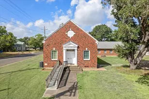 530 Church St., Navasota, TX 77868 - Photo 2