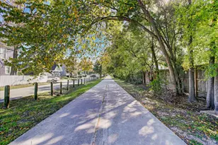 548 Allston St, Houston, TX 77007 - Photo 10