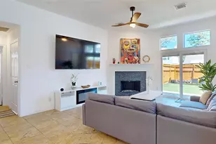 18 Avenswood Pl, The Woodlands, TX 77382 - Photo 2